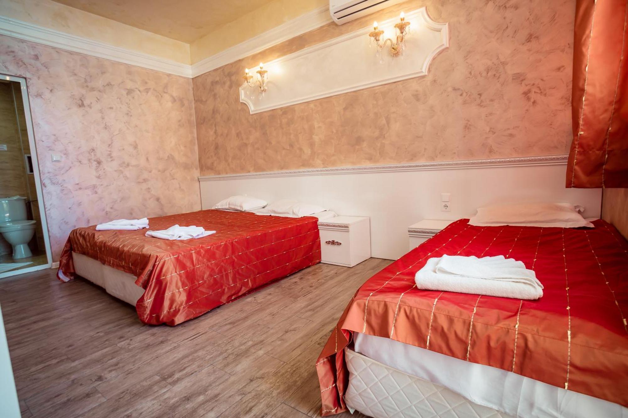 Biato Apartments Pantai Sunny Luaran gambar