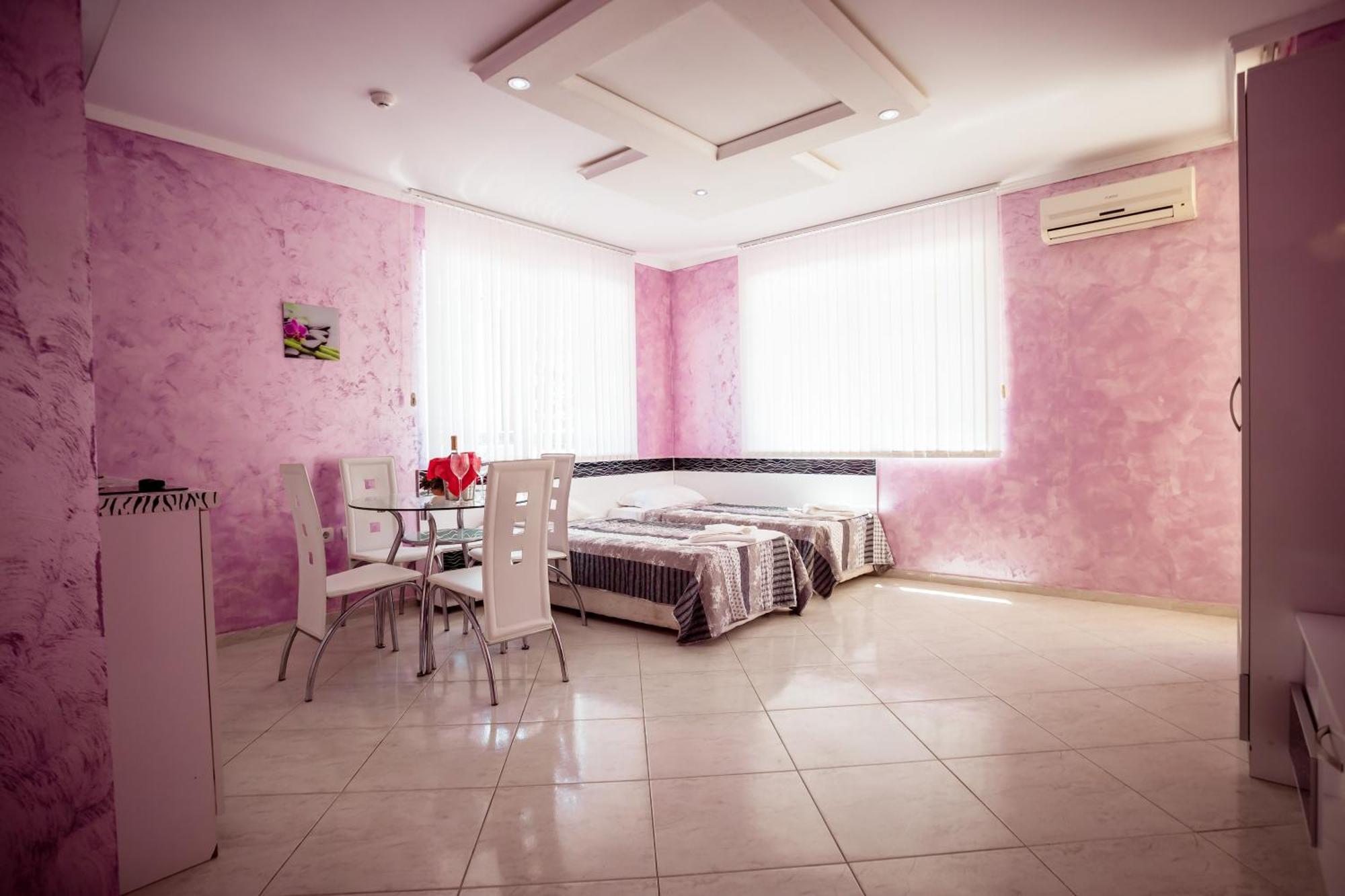 Biato Apartments Pantai Sunny Luaran gambar