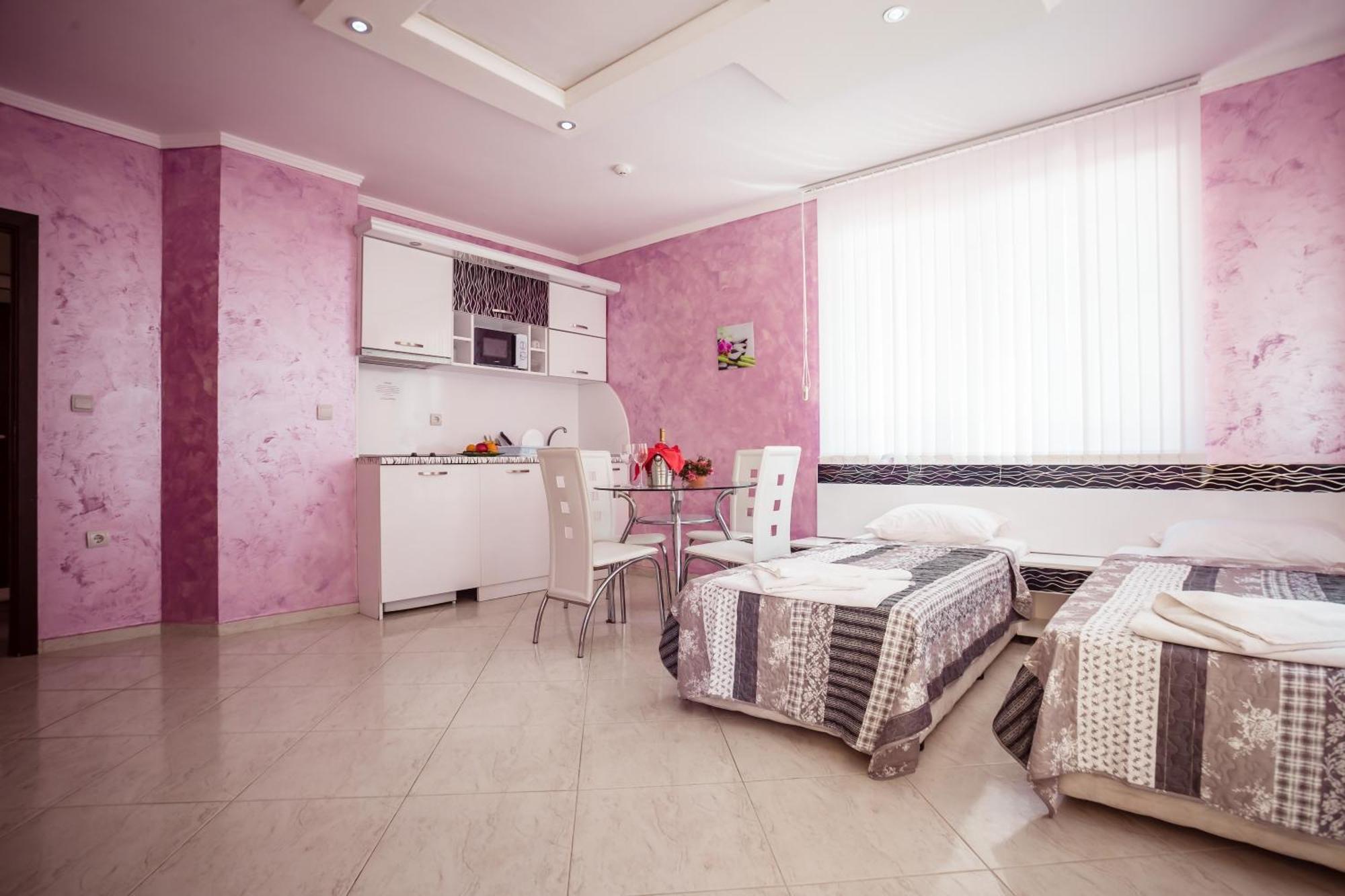 Biato Apartments Pantai Sunny Luaran gambar