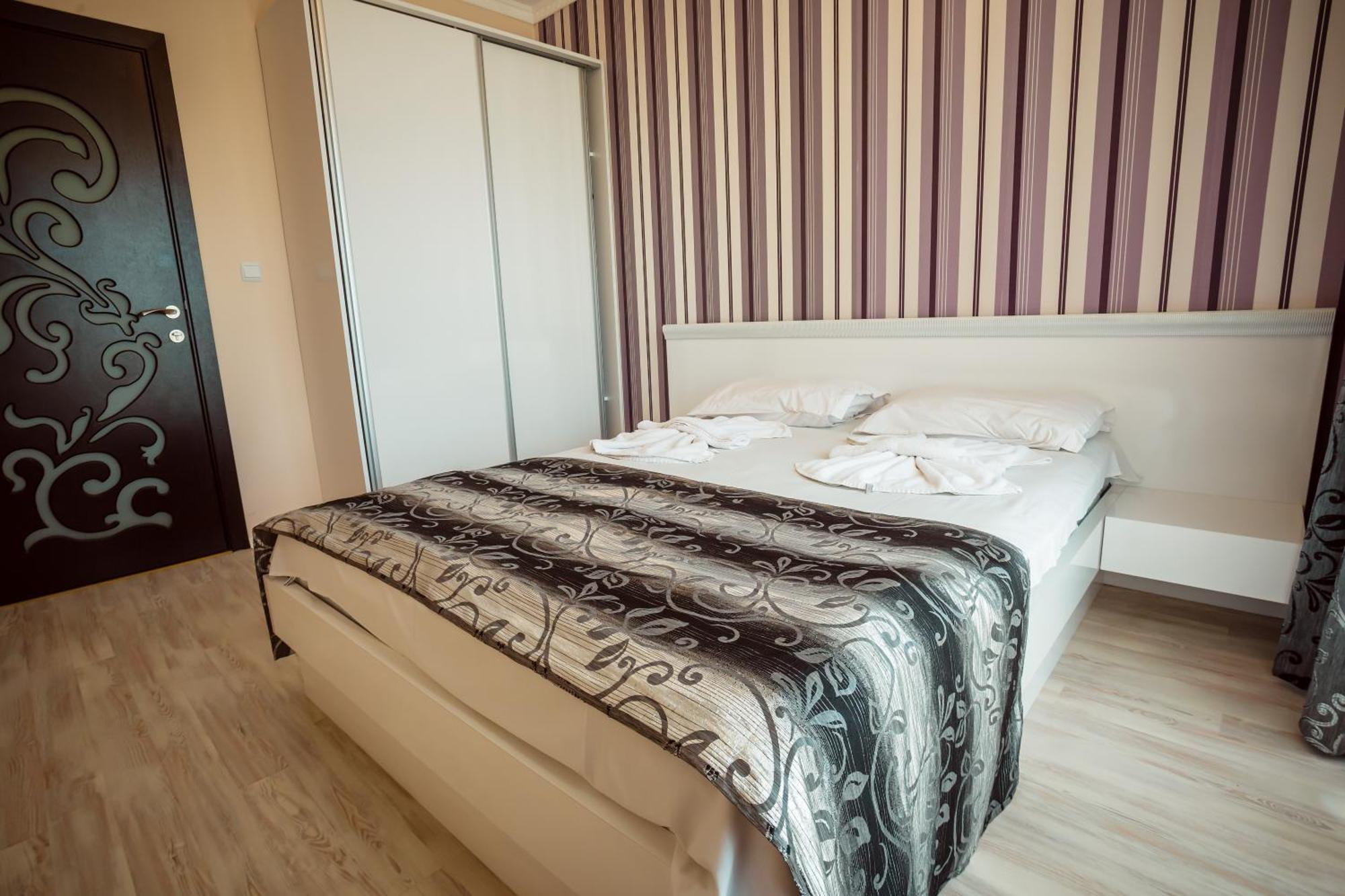 Biato Apartments Pantai Sunny Luaran gambar