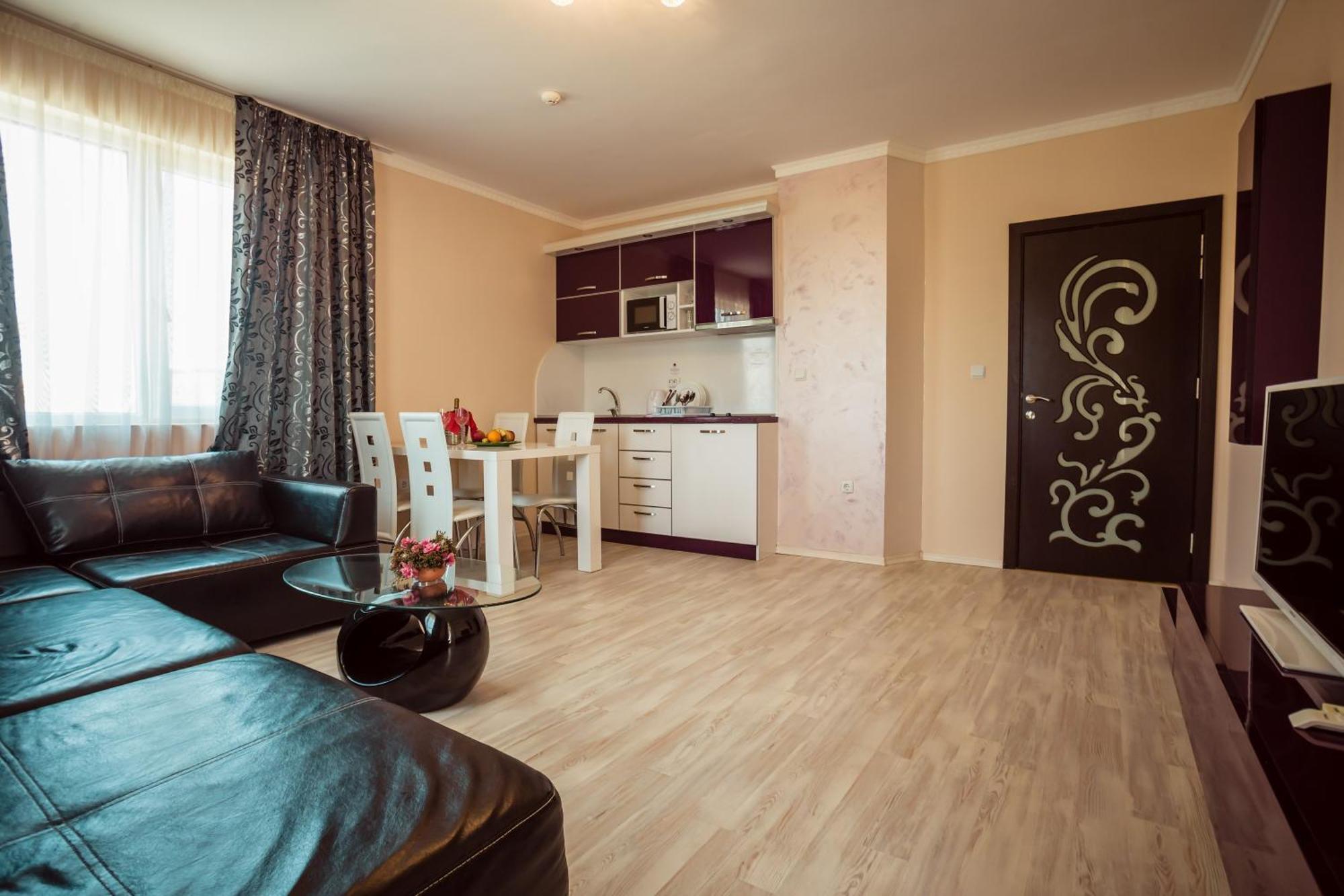Biato Apartments Pantai Sunny Luaran gambar